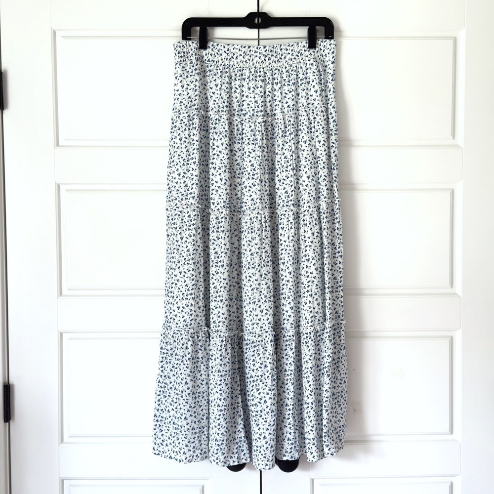 Boho Ditsy Floral Tiered Maxi Skirt Large White Blue Cottagecore Peasant Lined
